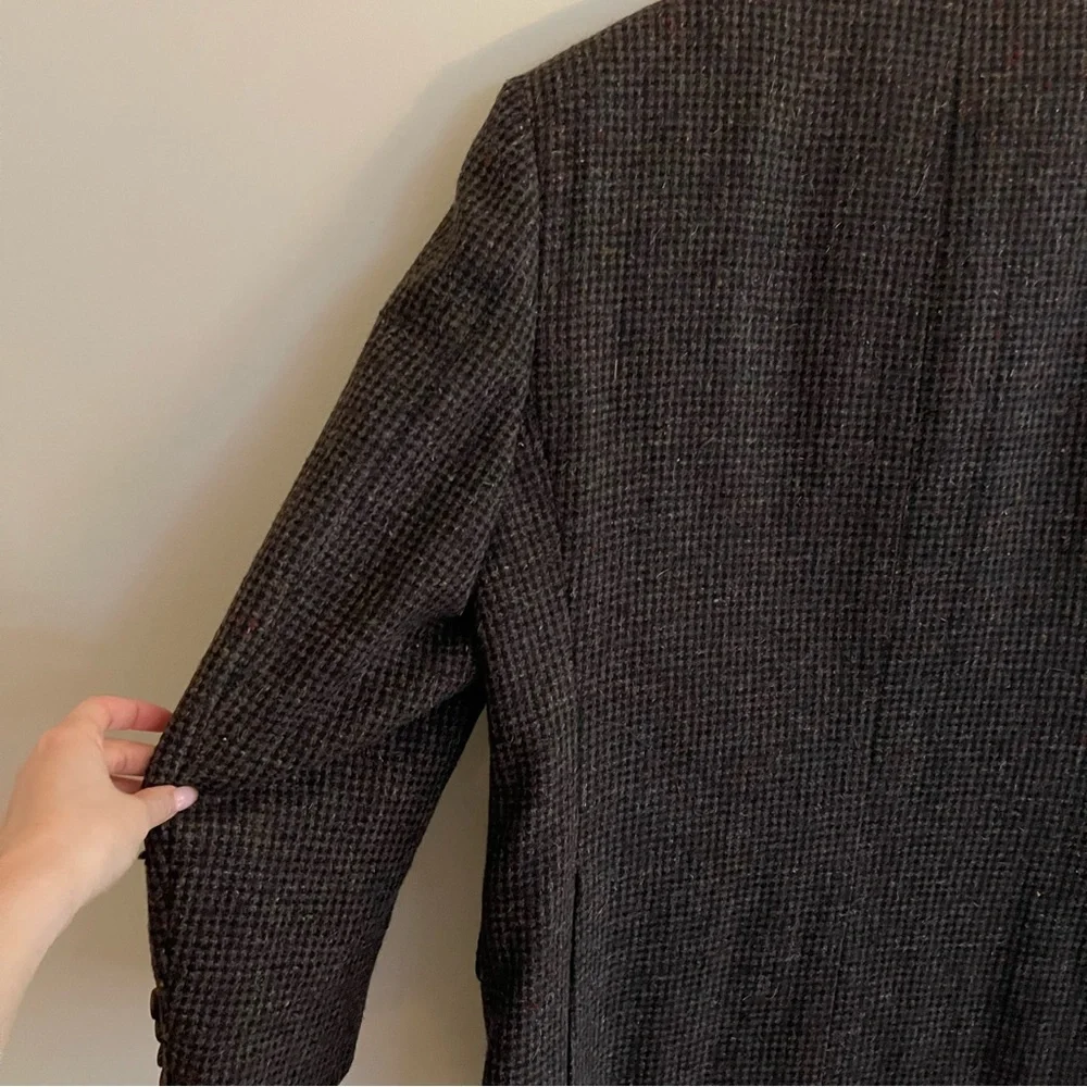 Boston Athletic Club by Gil Trueddson Sport Coat - Picture 11 of 15